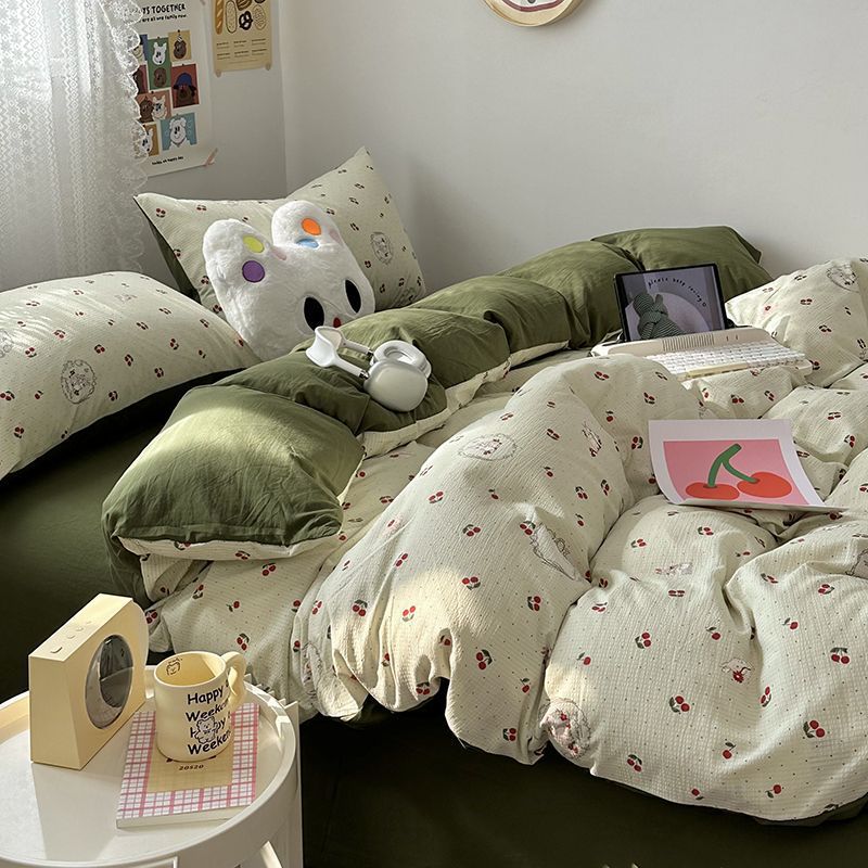 Four-piece Bed Sheet Set